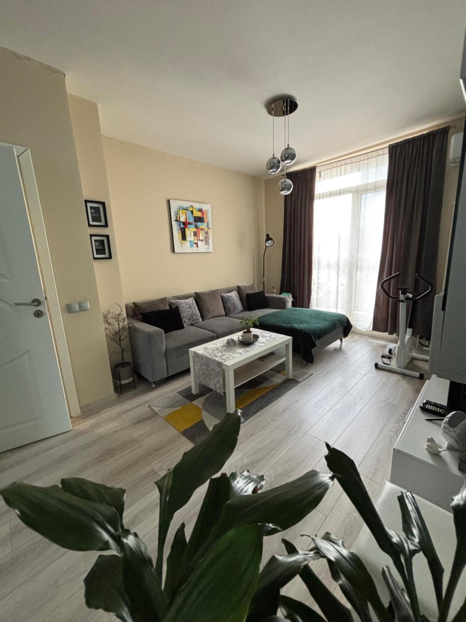 Modern, Cute And Comfy - Free Private Parking Sofia