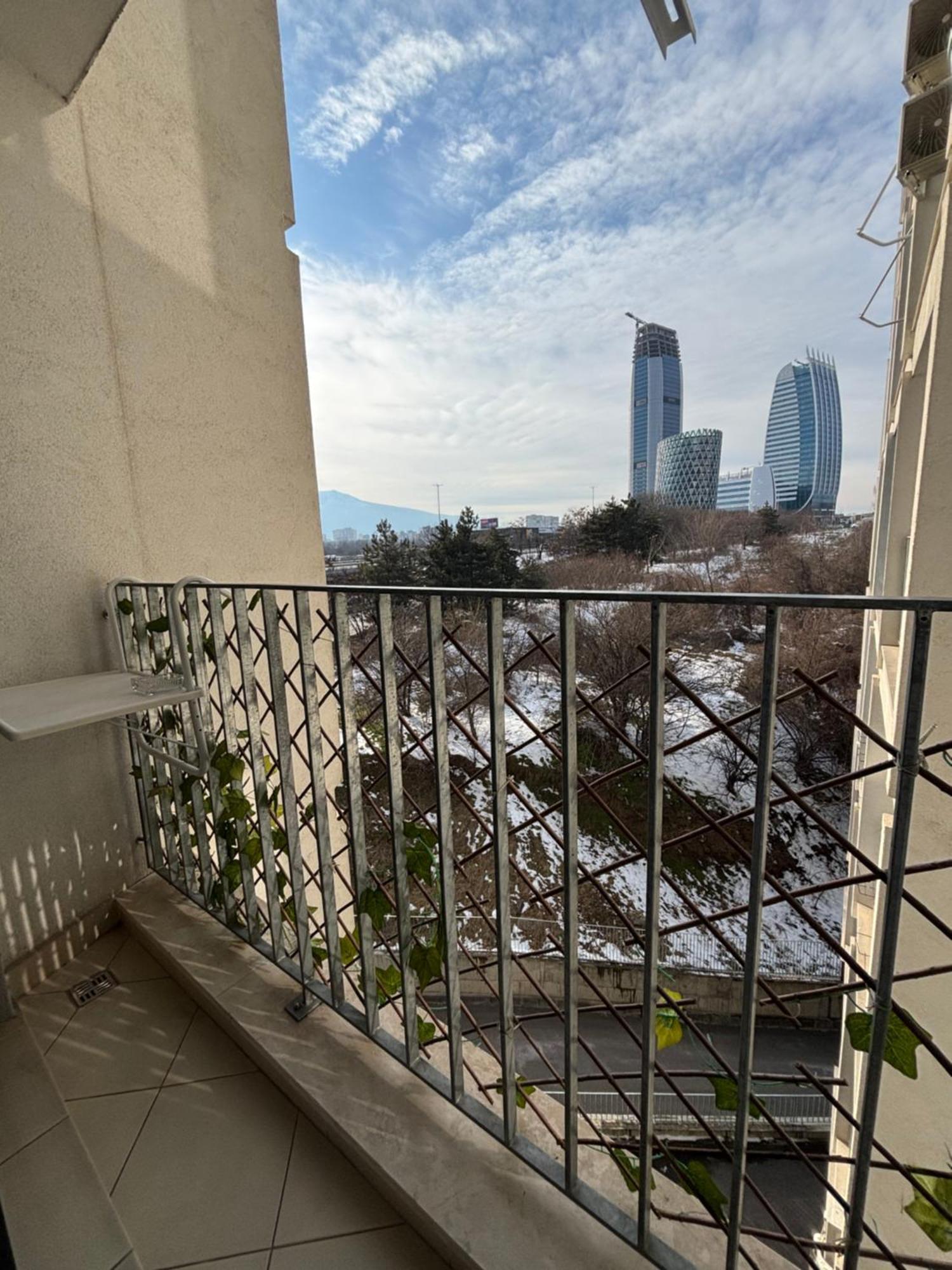 Modern, Cute And Comfy - Free Private Parking Apartament *